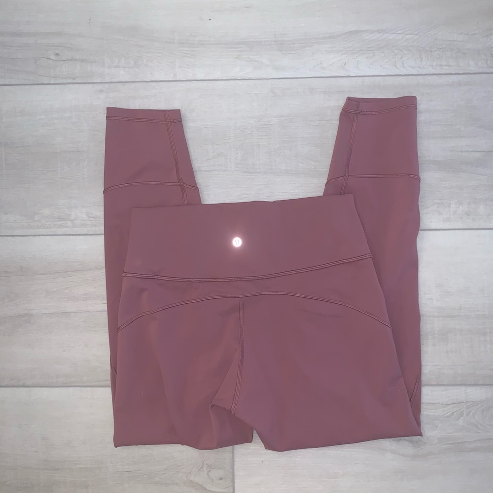 Lululemon in movement tights 25” size 10 plumful - Picture 4 of 4